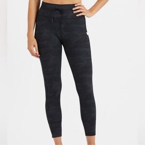 Vuori Black Camo Leggings